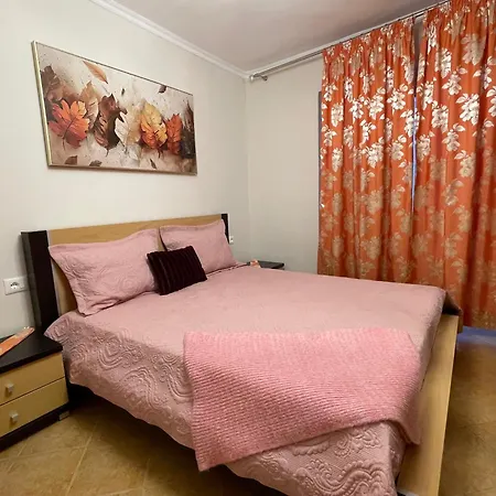 Blue Center Apartment *